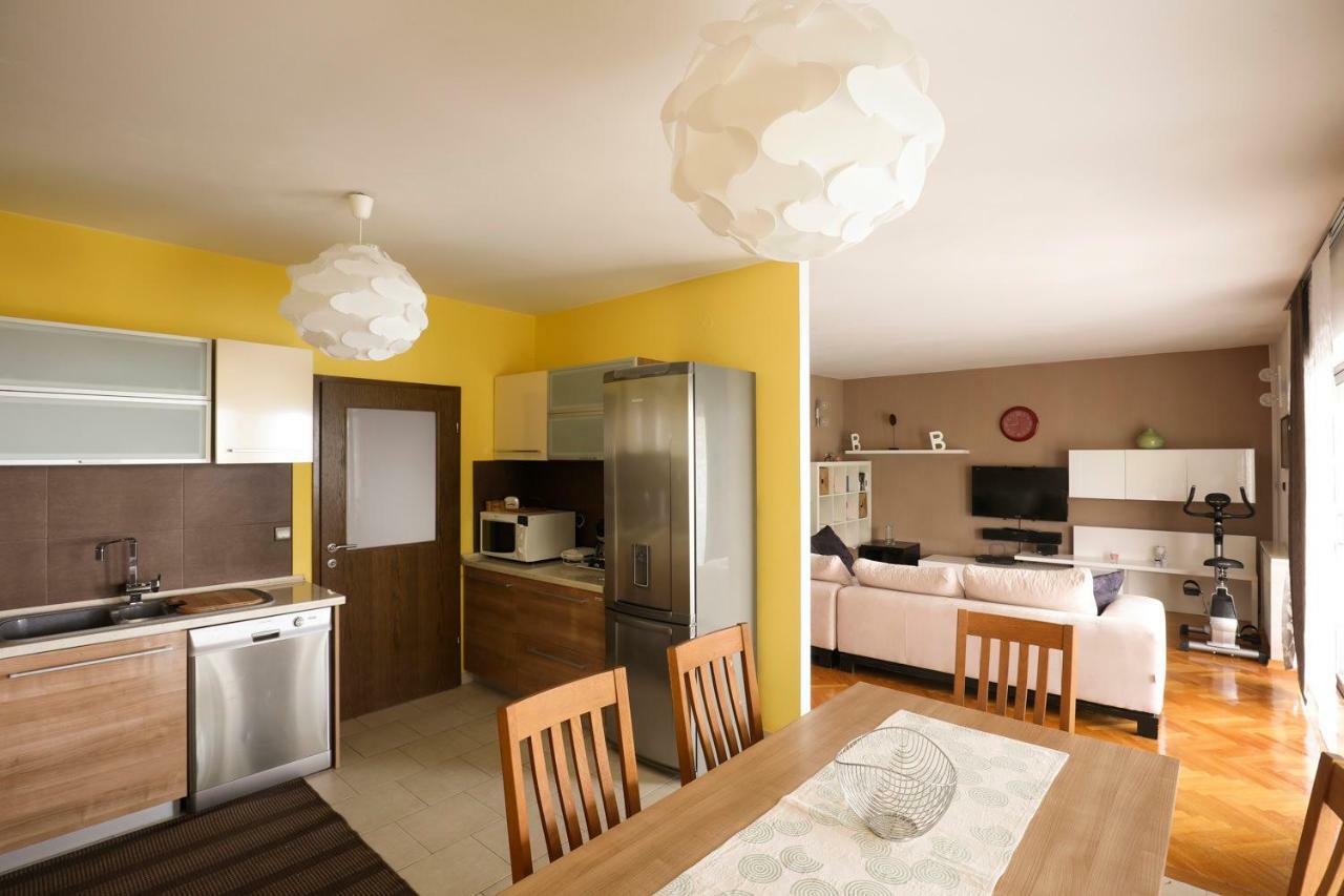Vrata Jadrana Apartment Rijeka Exterior photo